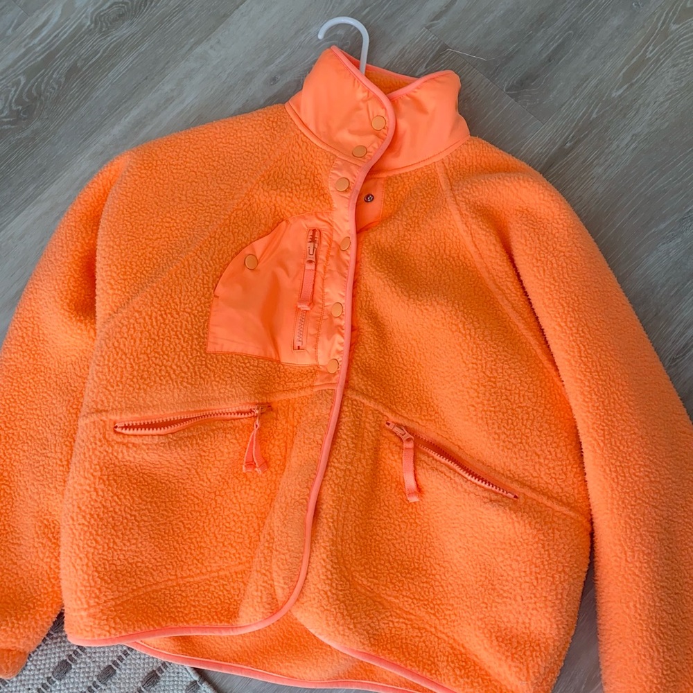 Free people hit the slopes fleece jacket in peach horizon